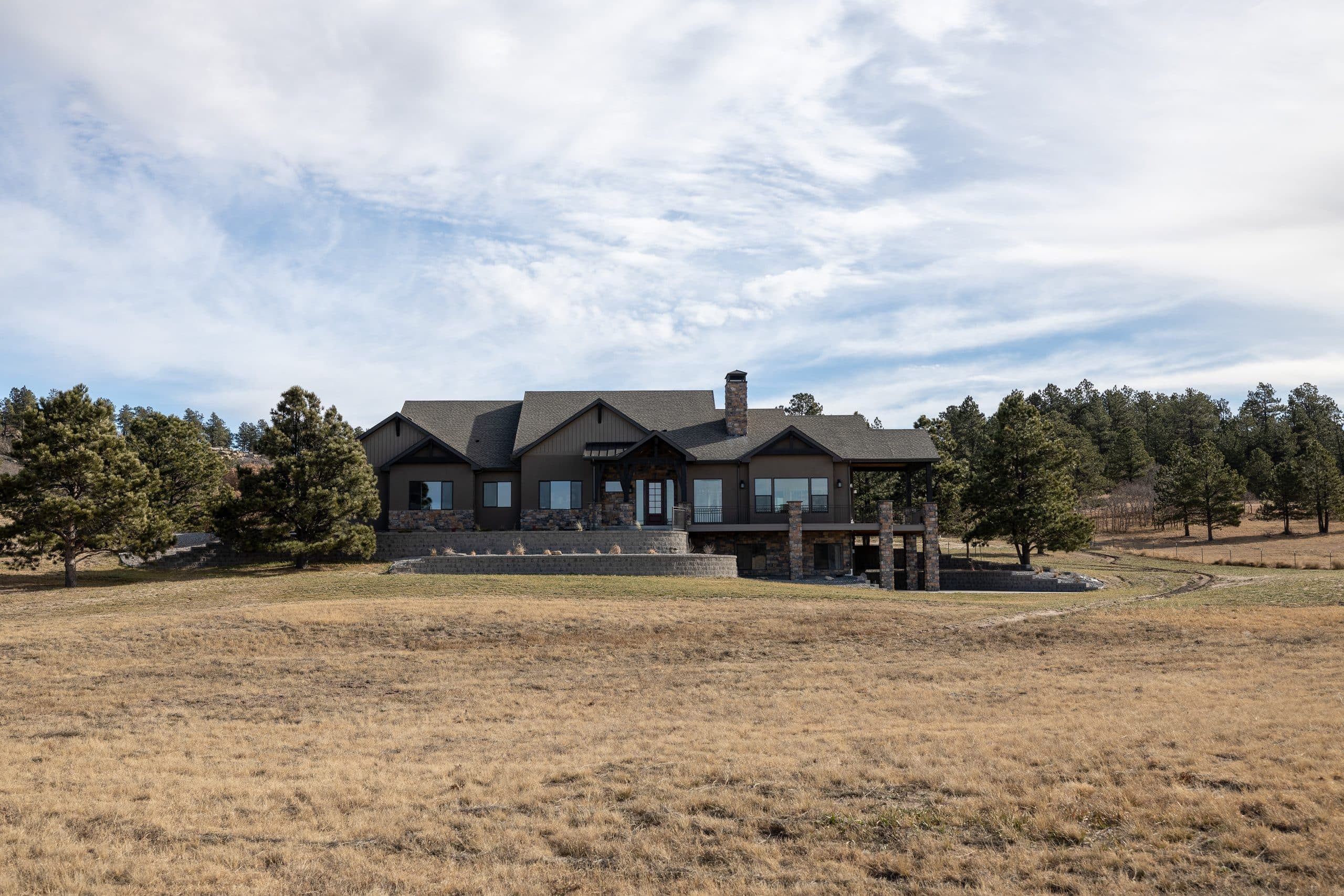 The Saddleback, exterior photo 1