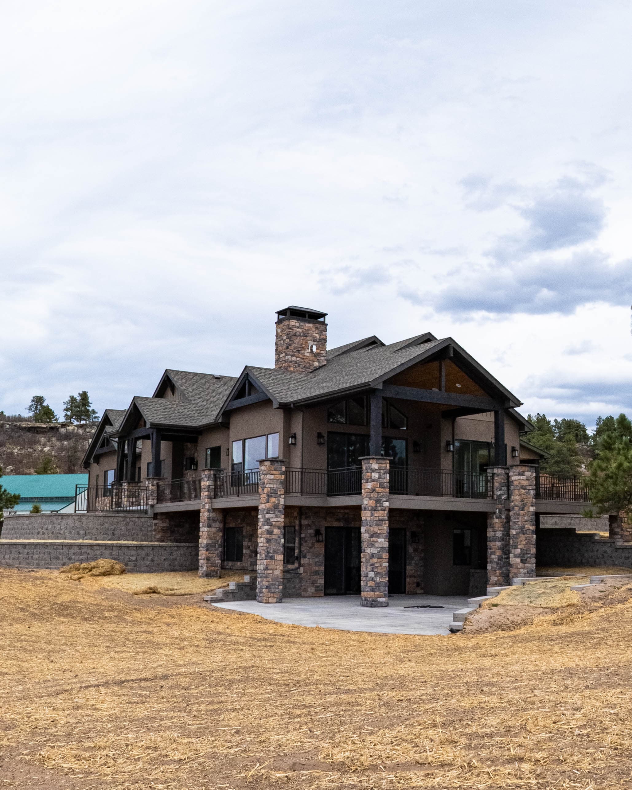 The Saddleback, exterior photo 7